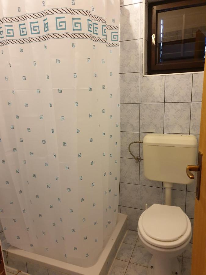 Triple Room Metajna 4120F Exterior photo
